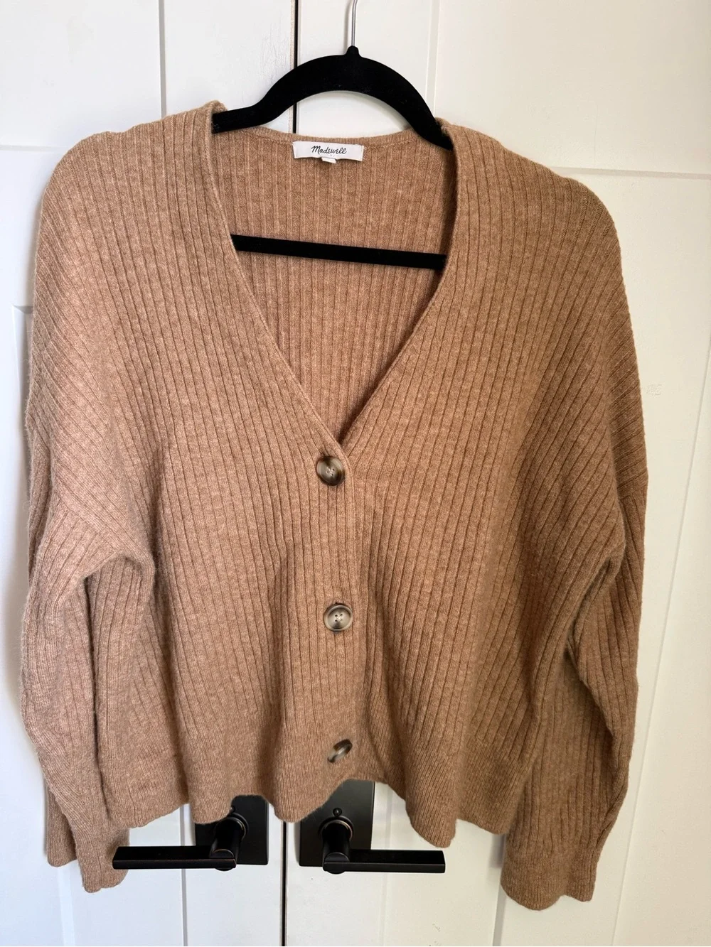 Madewell Ribbed V-Neck Button Cardigan in Camel size L. EUC. No flaws. - Picture 3 of 7